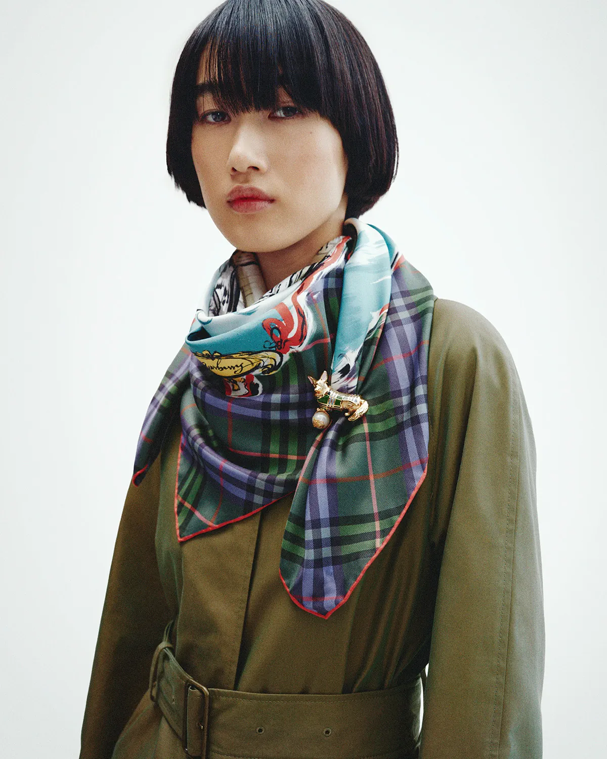 Burberry ra mắt bộ sưu tập nhân kỷ niệm 100 năm ngày sinh của Nữ hoàng Elizabeth II Burberry ra mắt bộ sưu tập nhân kỷ niệm 100 năm ngày sinh của Nữ hoàng Elizabeth II