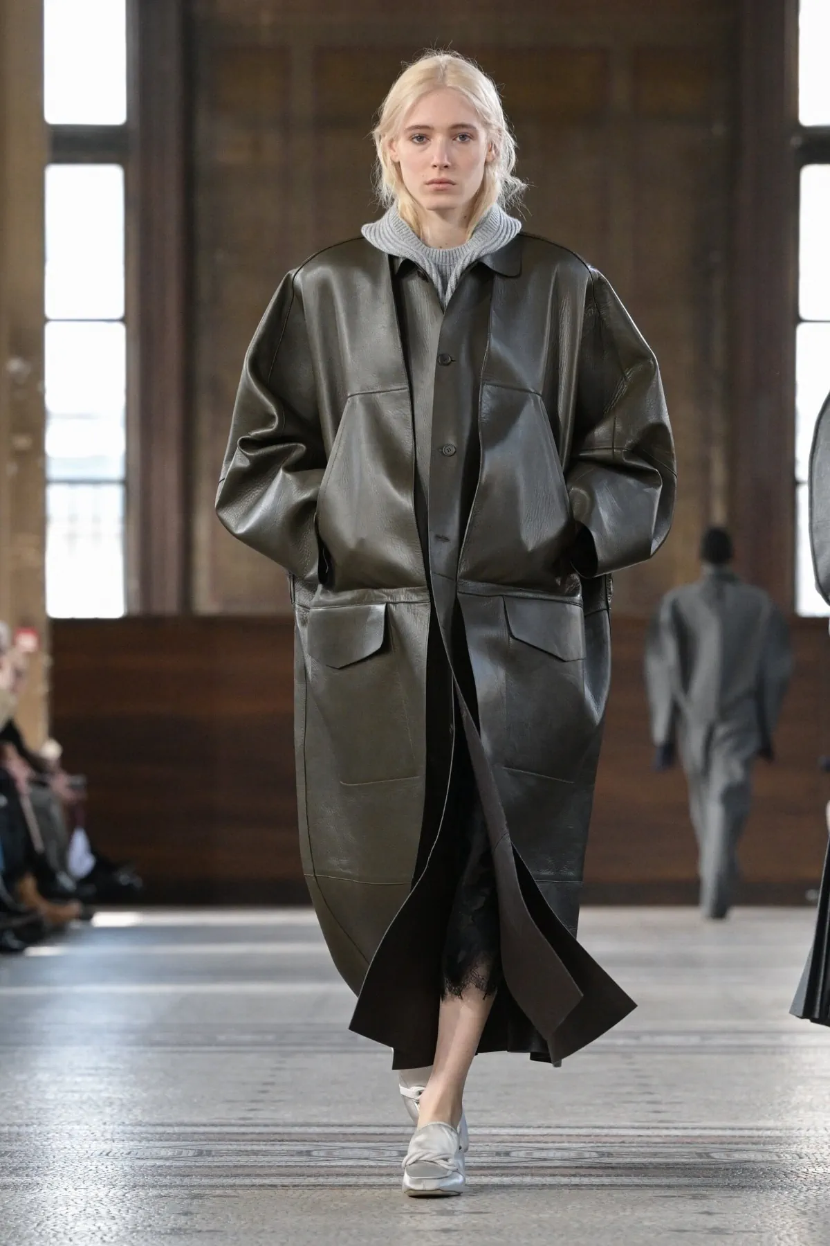 Carven Thu-Đông 2026 - Paris Fashion Week