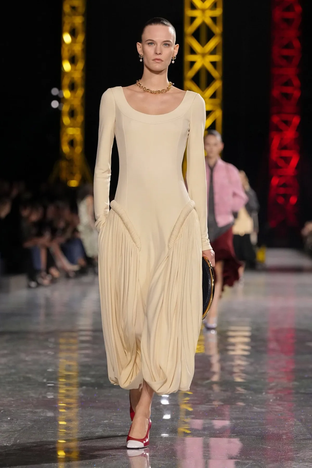 Chanel Thu-Đông 2026: Lời khẳng định của Matthieu Blazy Chanel Thu-Đông 2026 - Paris Fashion Week