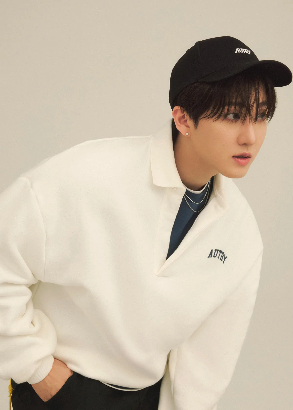 Changbin (Stray Kids) là đại sứ thương hiệu đầu tiên của Autry Changbin (Stray Kids) là đại sứ thương hiệu đầu tiên của Autry