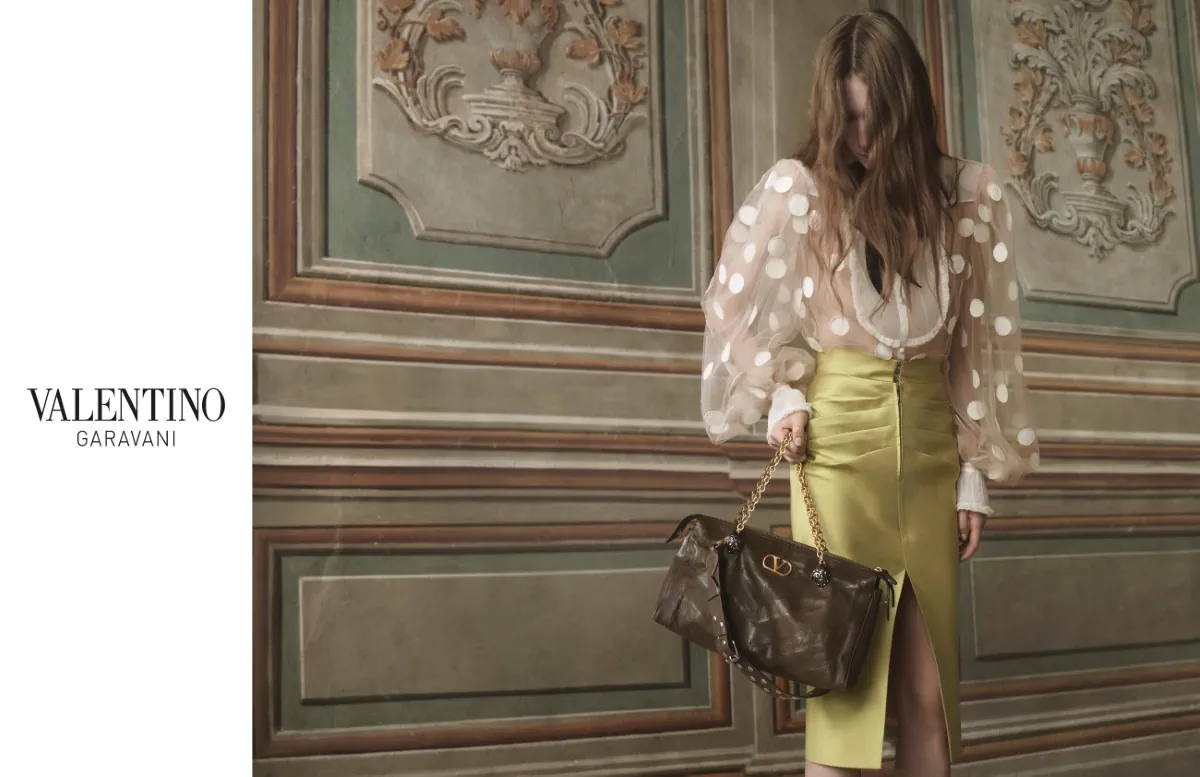 Chiến dịch quảng cáo Valentino Xuân-Hè 2026: Vẻ đẹp từ sự nương tựa