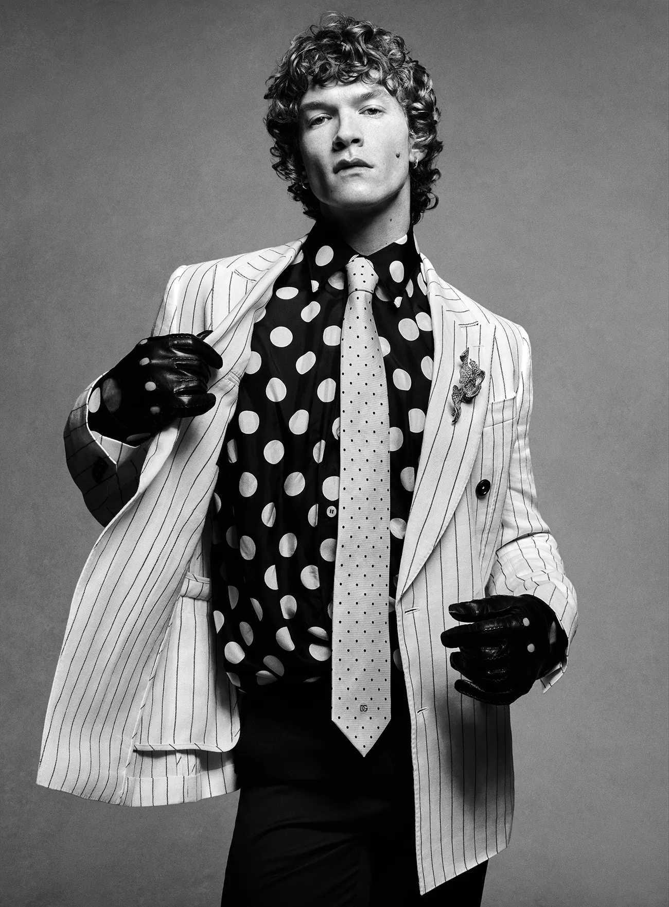 VMan Xuân/Hè 2026: Connor Storrie chụp bởi Luigi & Iango VMan Xuân/Hè 2026: Connor Storrie chụp bởi Luigi & Iango