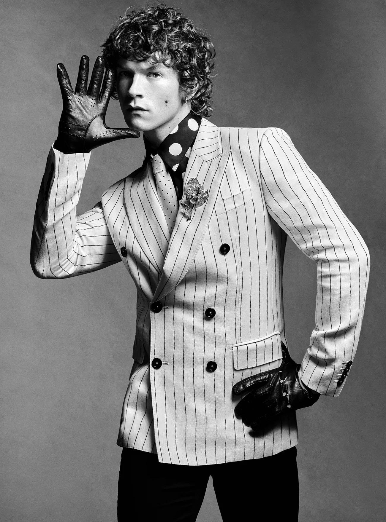 VMan Xuân/Hè 2026: Connor Storrie chụp bởi Luigi & Iango VMan Xuân/Hè 2026: Connor Storrie chụp bởi Luigi & Iango