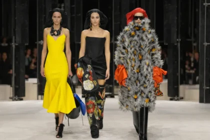 Givenchy Thu-Đông 2026 - Paris Fashion Week