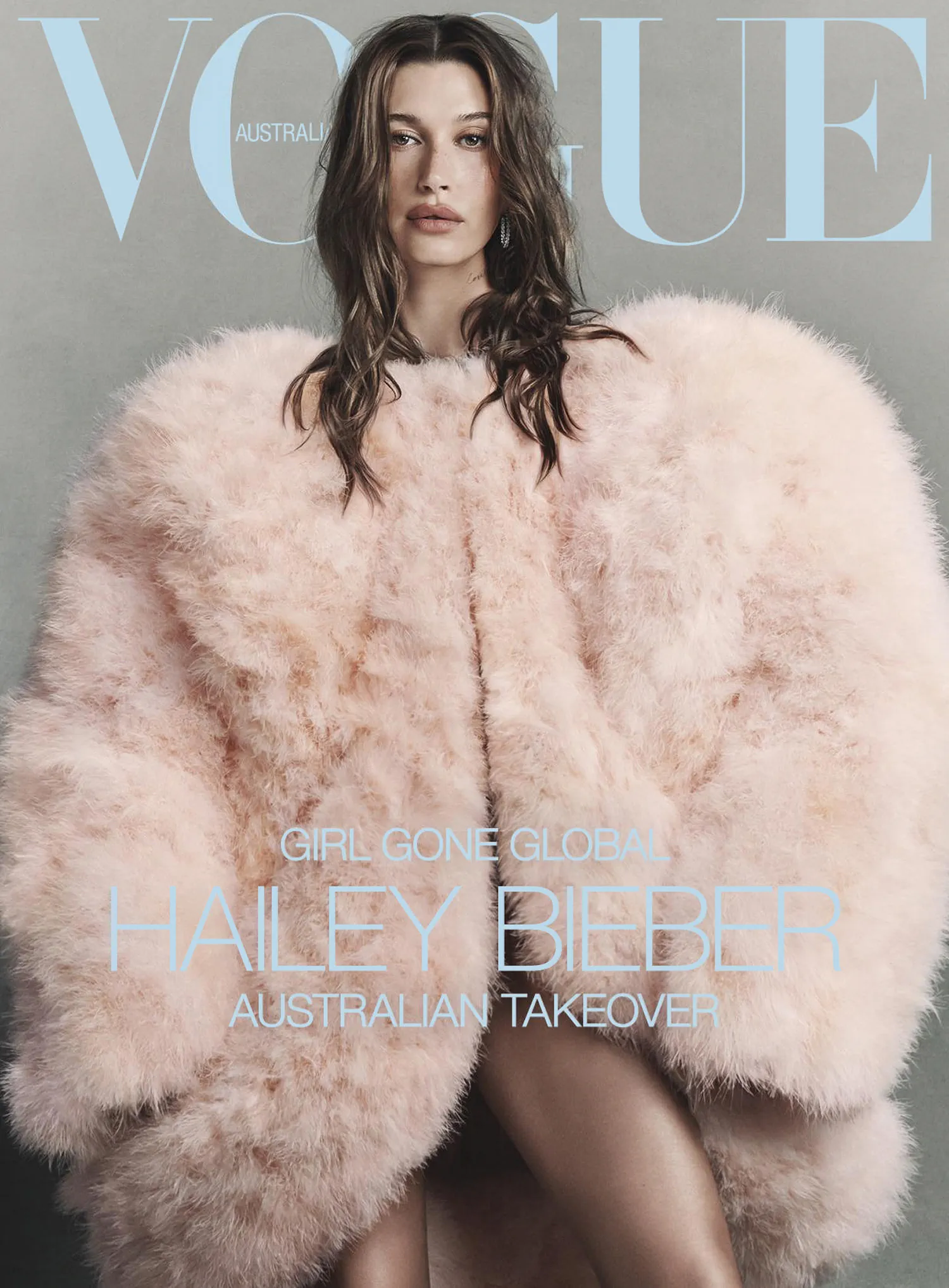 Vogue Australia 03/2026: Hailey Bieber chụp bởi Luigi & Iango