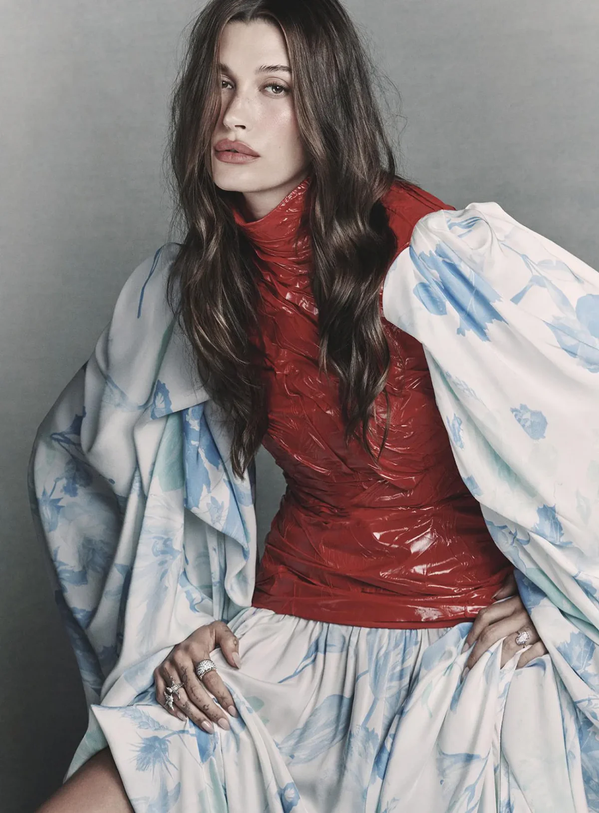 Vogue Australia 03/2026: Hailey Bieber chụp bởi Luigi & Iango