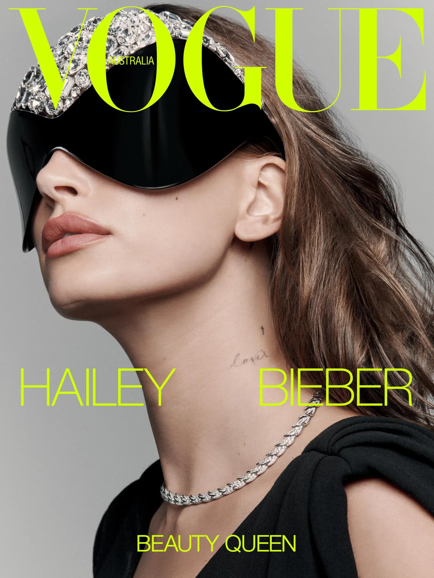 Vogue Australia 03/2026: Hailey Bieber chụp bởi Luigi & Iango
