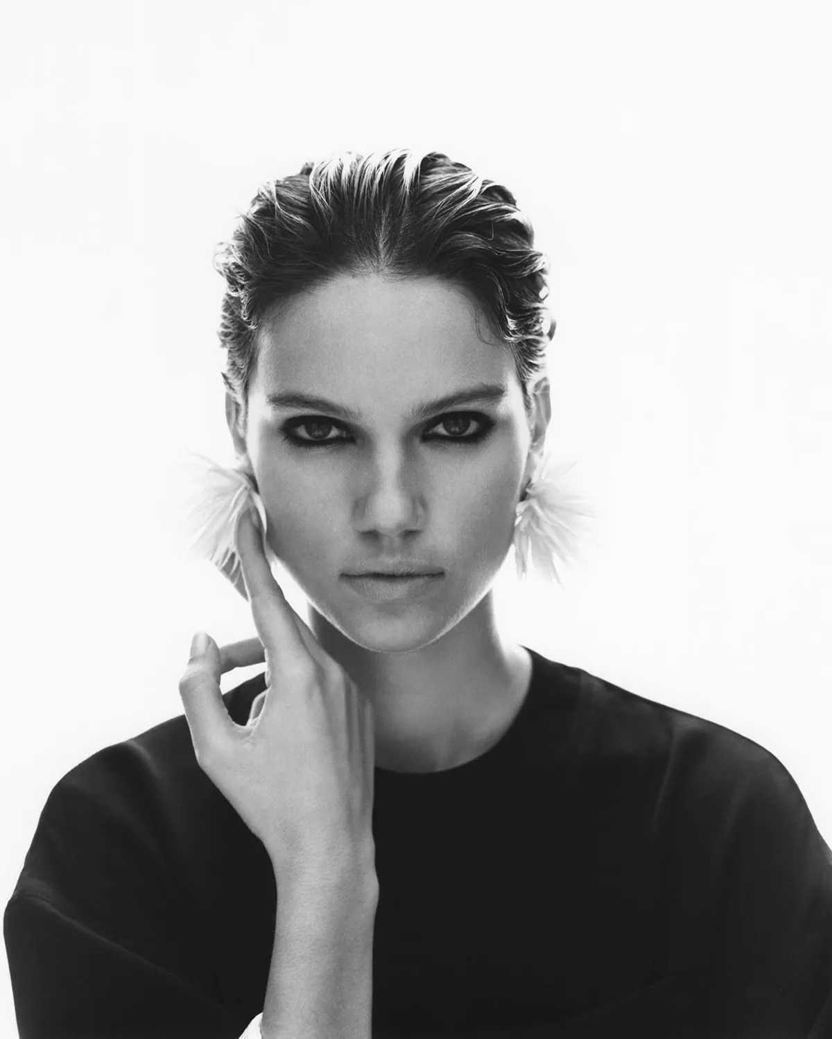 The Sunday Times Style 08/03/2026: Ilana Hansen chụp bởi David Abrahams