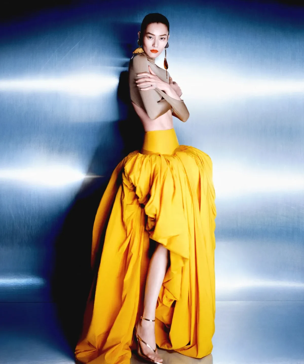Harper’s Bazaar Trung Quốc 03/2026: Liu Wen chụp bởi Liu Song