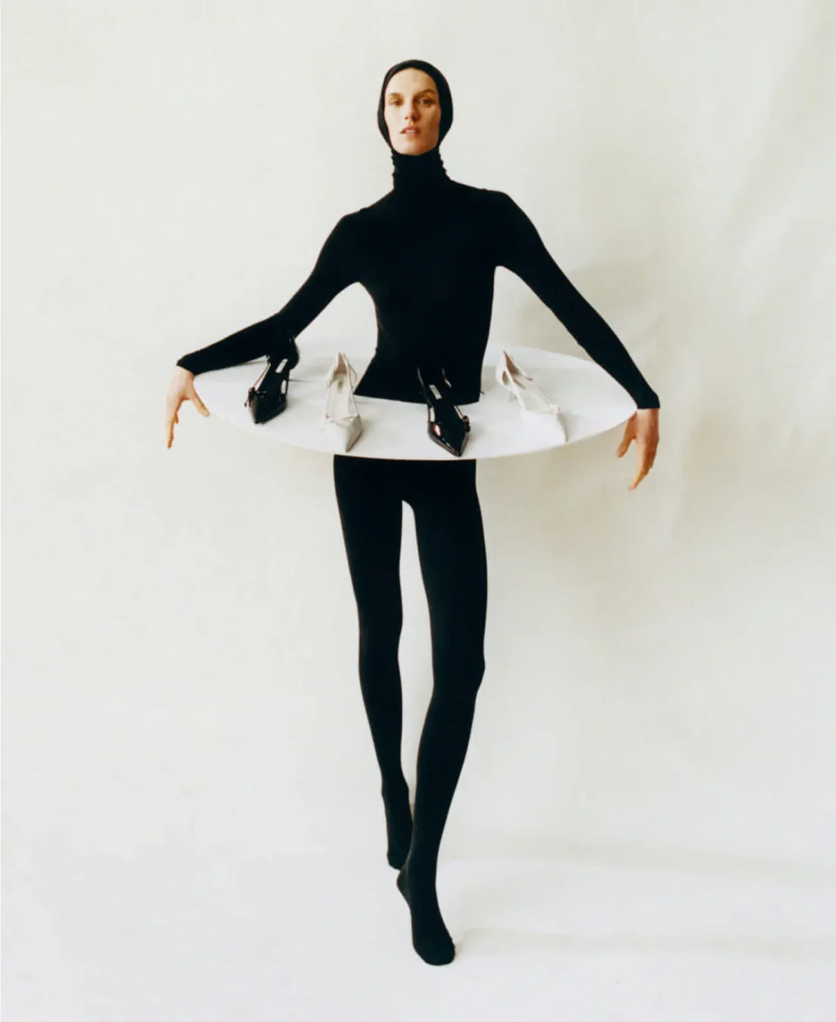 M Le magazine du Monde 14/03/2026: Marte Mei van Haaster chụp bởi David Luraschi