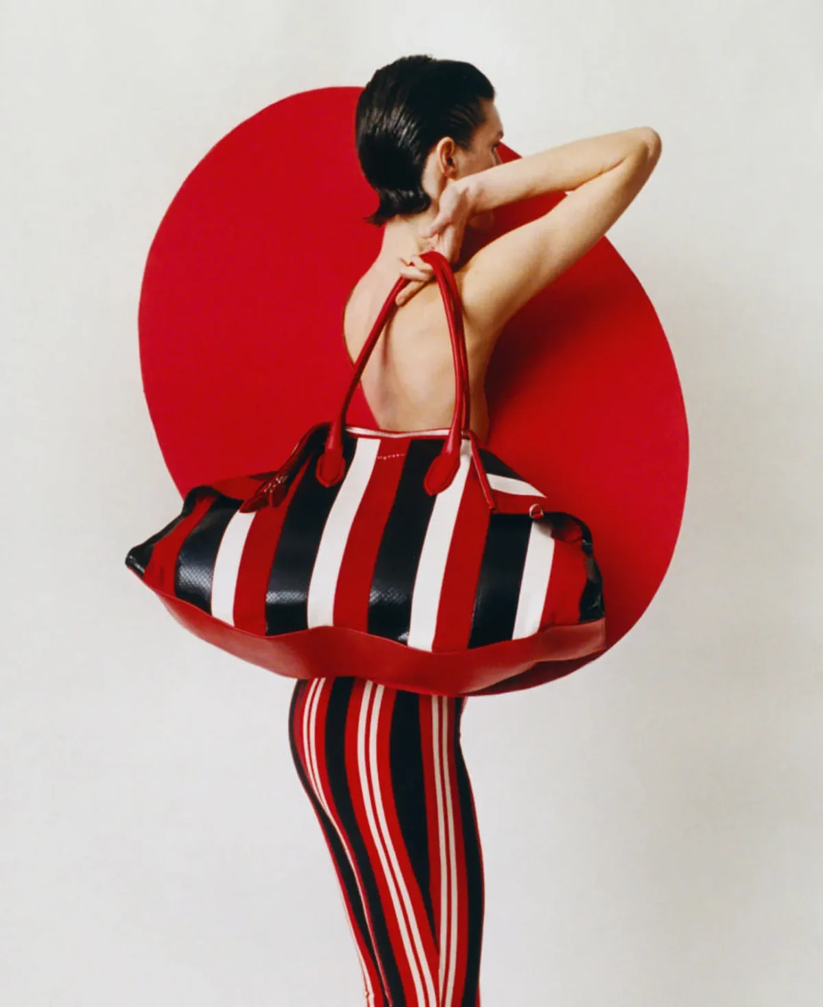 M Le magazine du Monde 14/03/2026: Marte Mei van Haaster chụp bởi David Luraschi