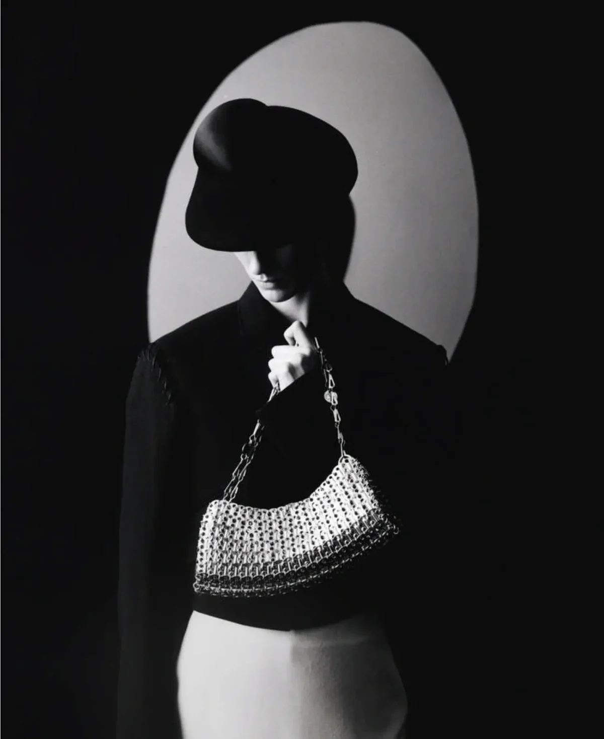 M Le magazine du Monde 14/03/2026: Marte Mei van Haaster chụp bởi David Luraschi