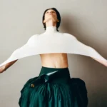 M Le magazine du Monde 14/03/2026: Marte Mei van Haaster chụp bởi David Luraschi