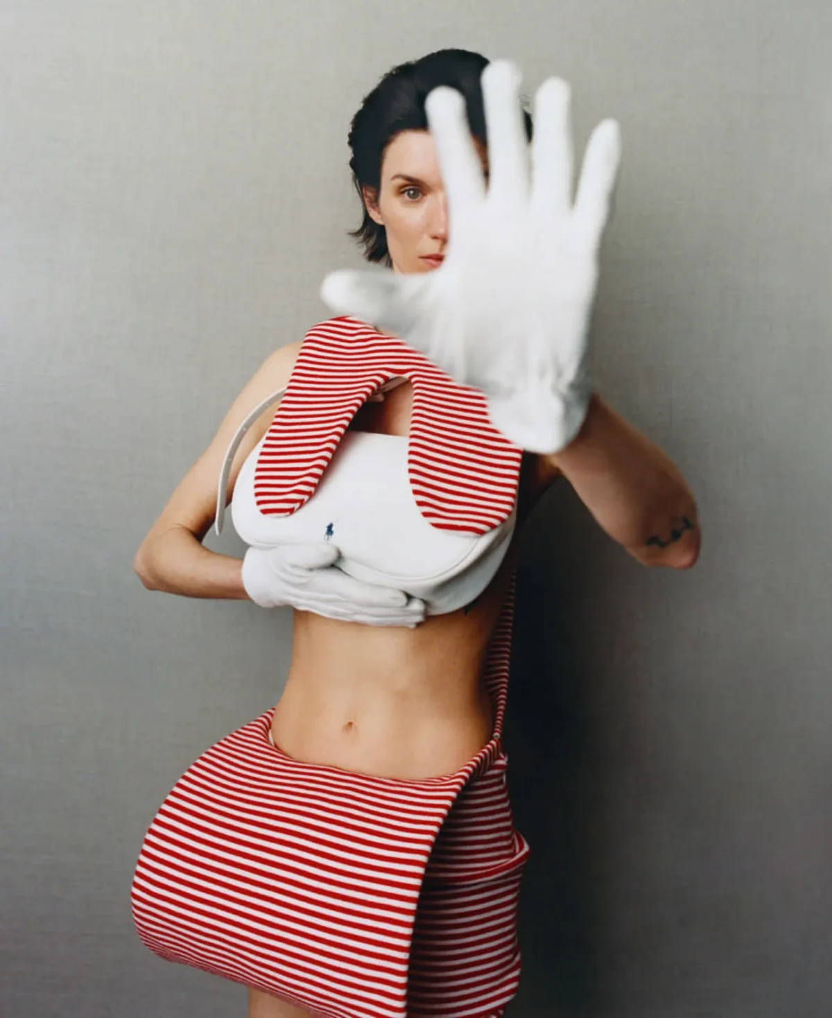 M Le magazine du Monde 14/03/2026: Marte Mei van Haaster chụp bởi David Luraschi