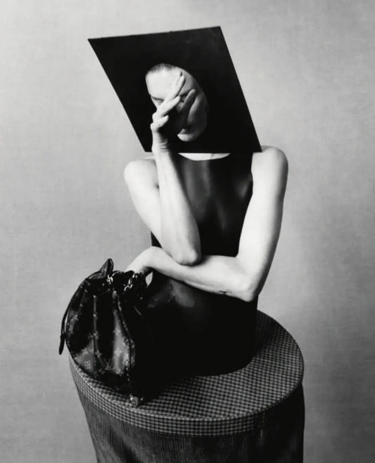 M Le magazine du Monde 14/03/2026: Marte Mei van Haaster chụp bởi David Luraschi