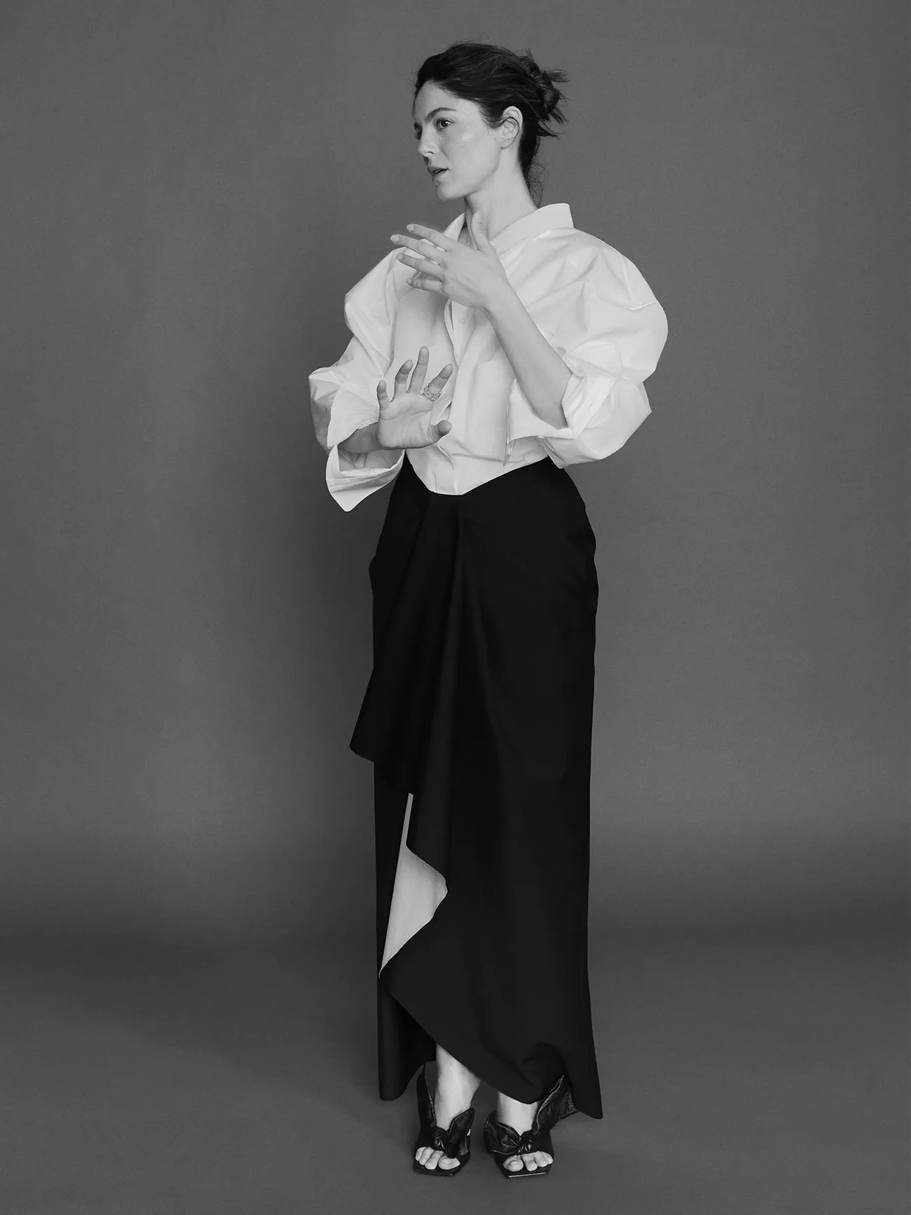 Porter Magazine 03/2026: Monica Barbaro chụp bởi Peter Joseph Smith Porter Magazine 03/2026: Monica Barbaro chụp bởi Peter Joseph Smith