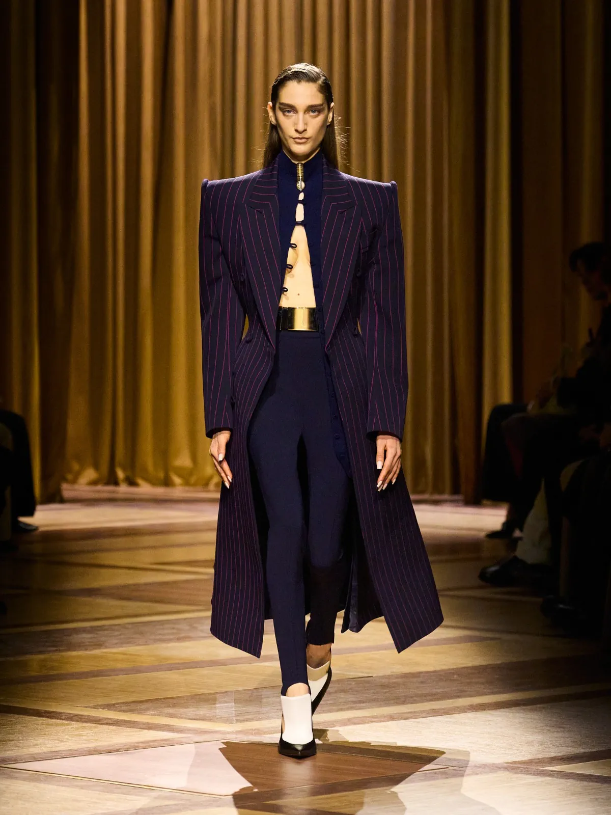 Mugler Thu-Đông 2026 – Paris Fashion Week