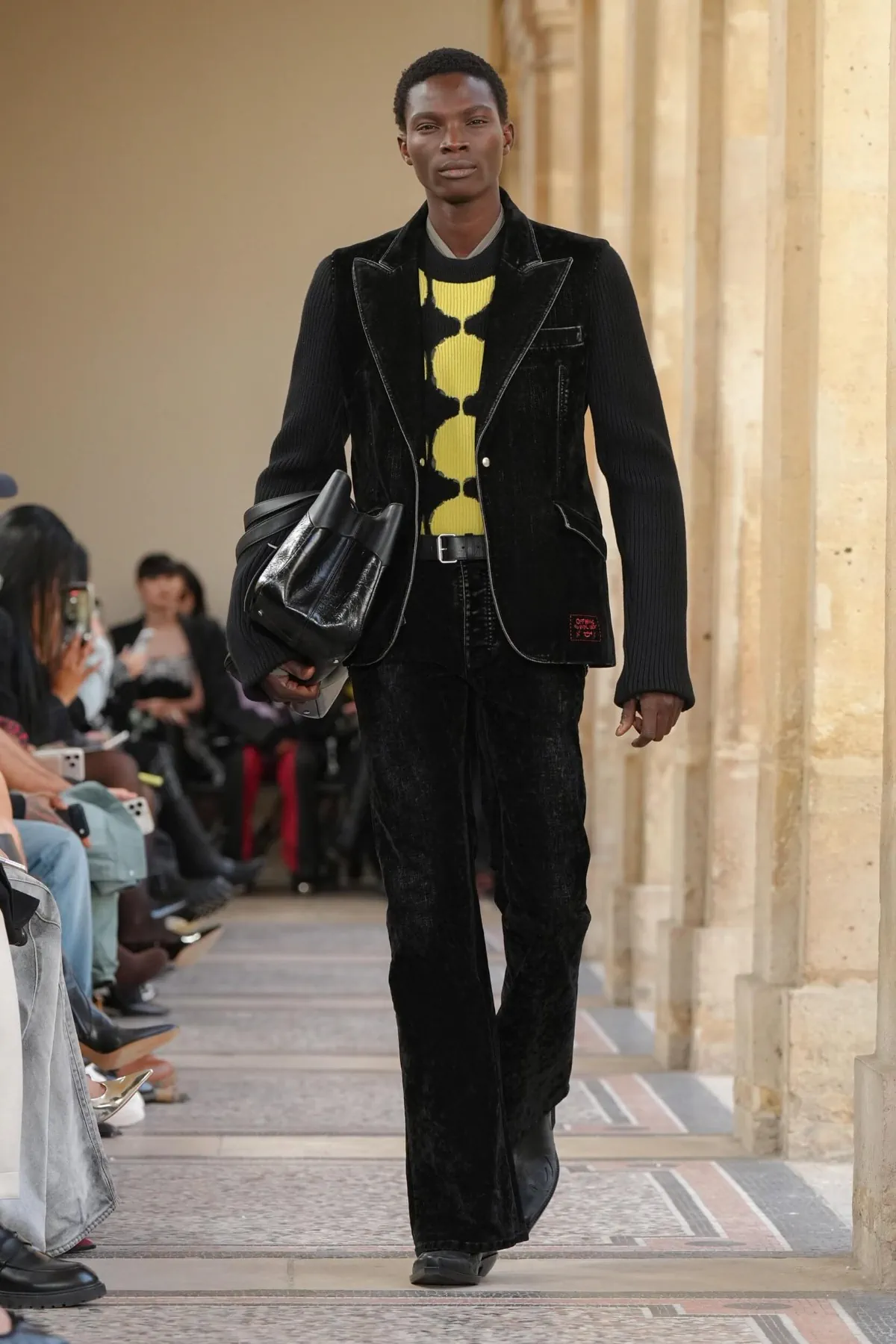 Off-White Thu-Đông 2026 – Paris Fashion Week