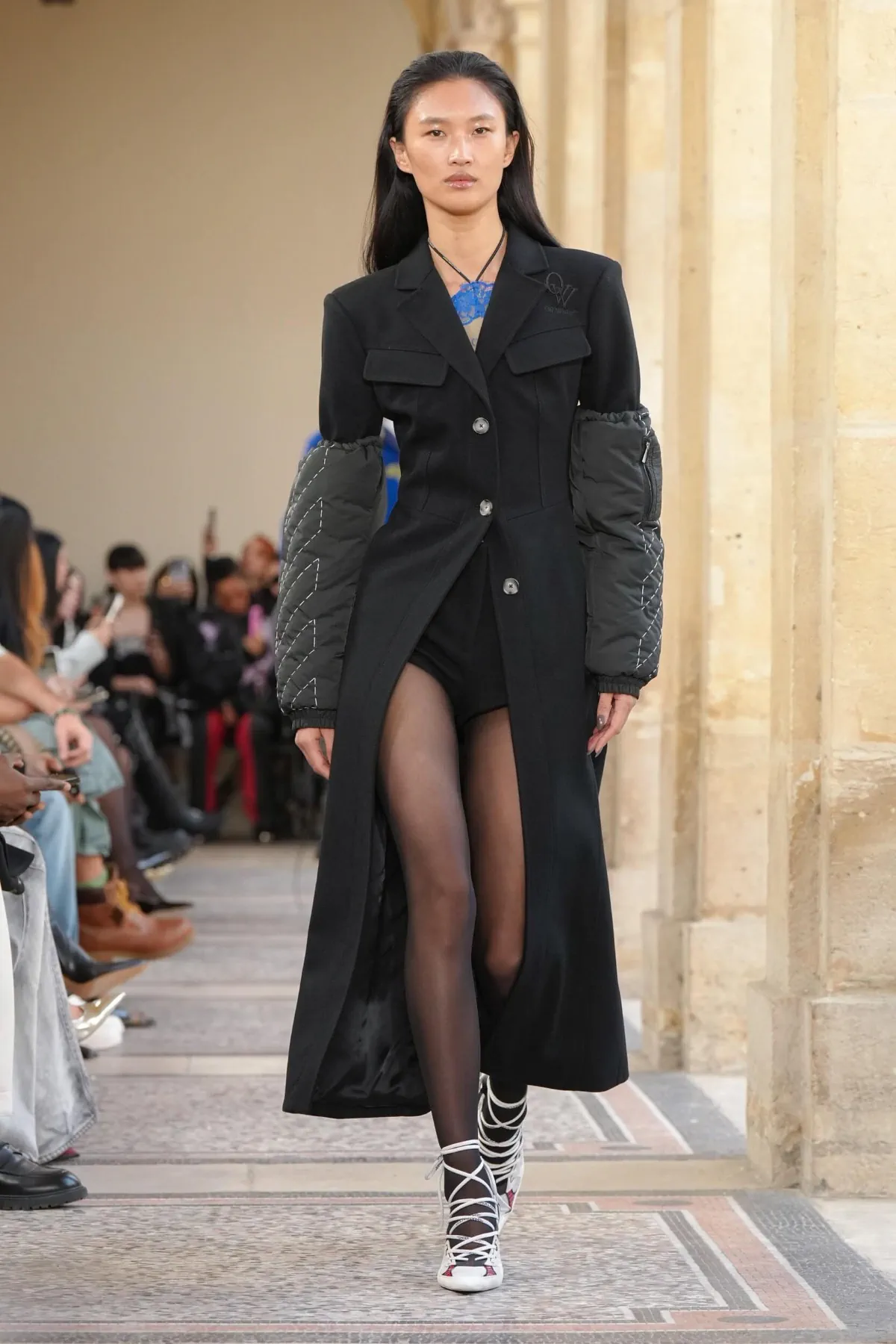 Off-White Thu-Đông 2026 – Paris Fashion Week
