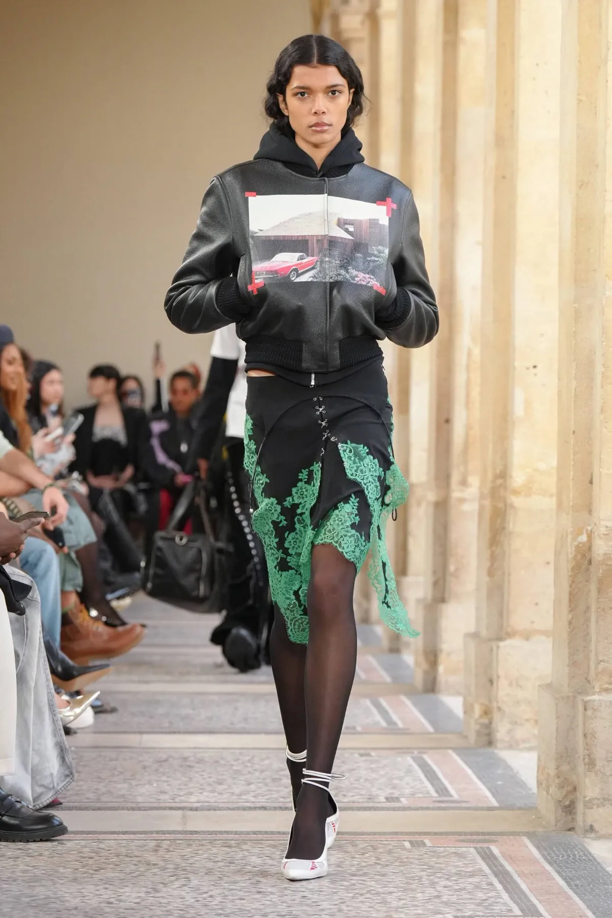 Off-White Thu-Đông 2026 – Paris Fashion Week