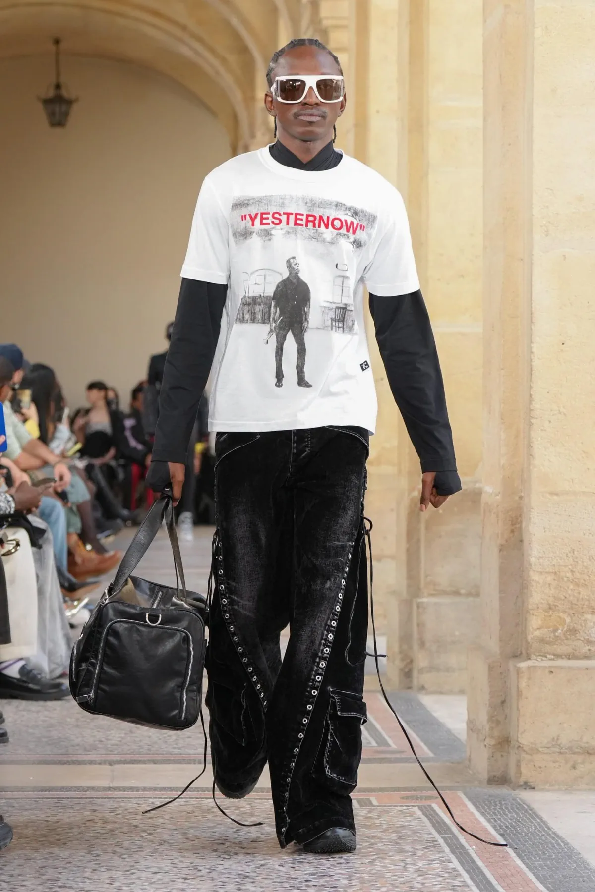 Off-White Thu-Đông 2026 – Paris Fashion Week
