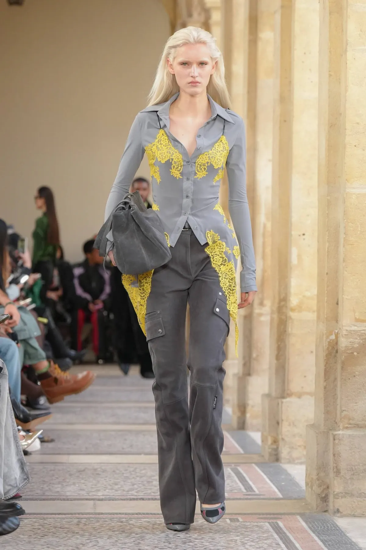 Off-White Thu-Đông 2026 – Paris Fashion Week