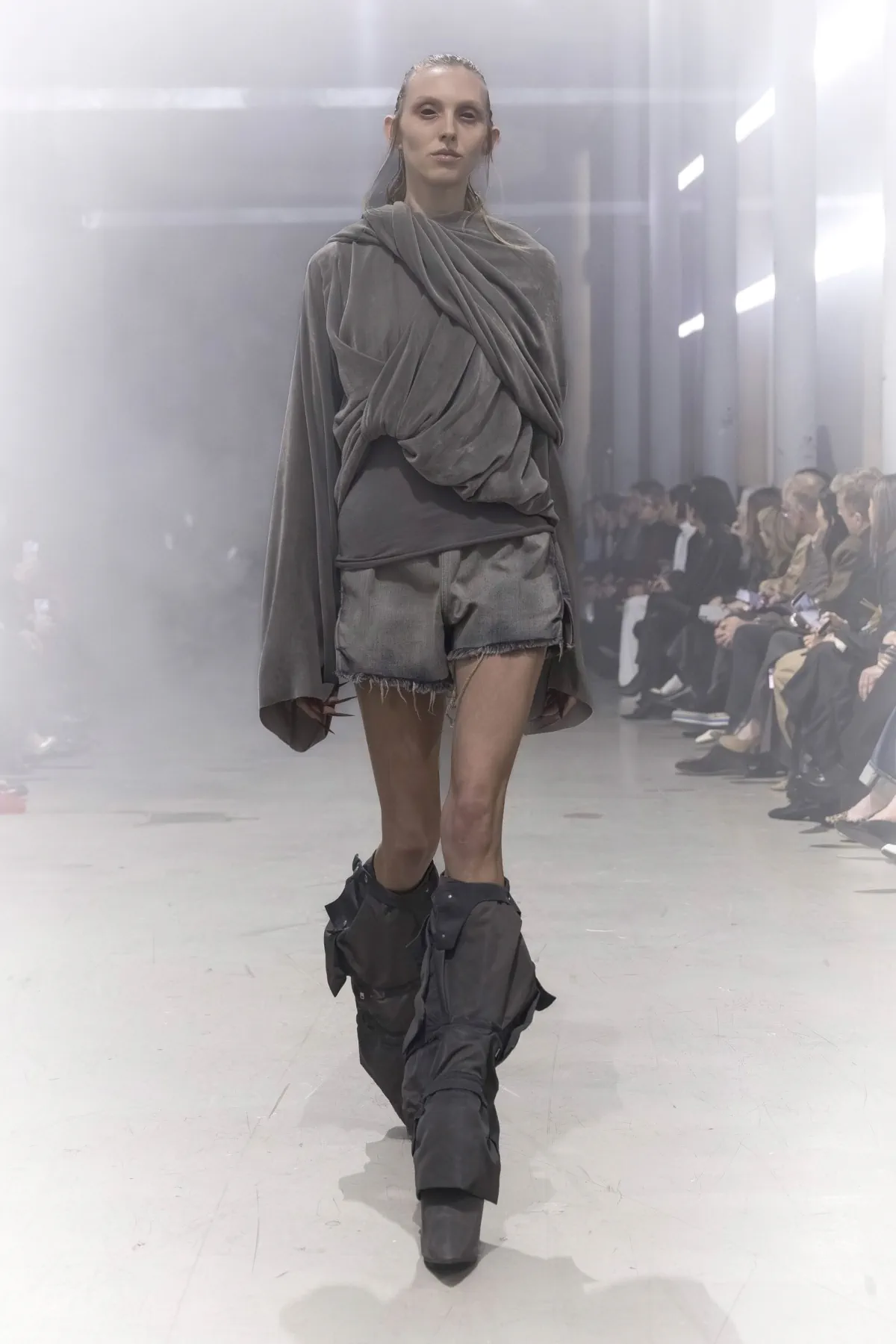 Rick Owens Thu-Đông 2026 - Paris Fashion Week