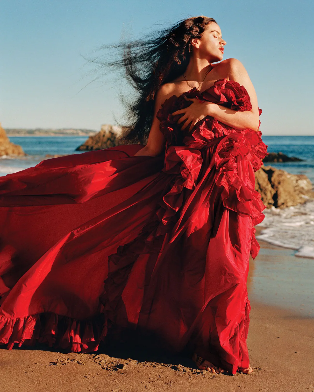 Vogue US Xuân 2026: Rosalía chụp bởi Alasdair McLellan Vogue US Xuân 2026: Rosalía chụp bởi Alasdair McLellan