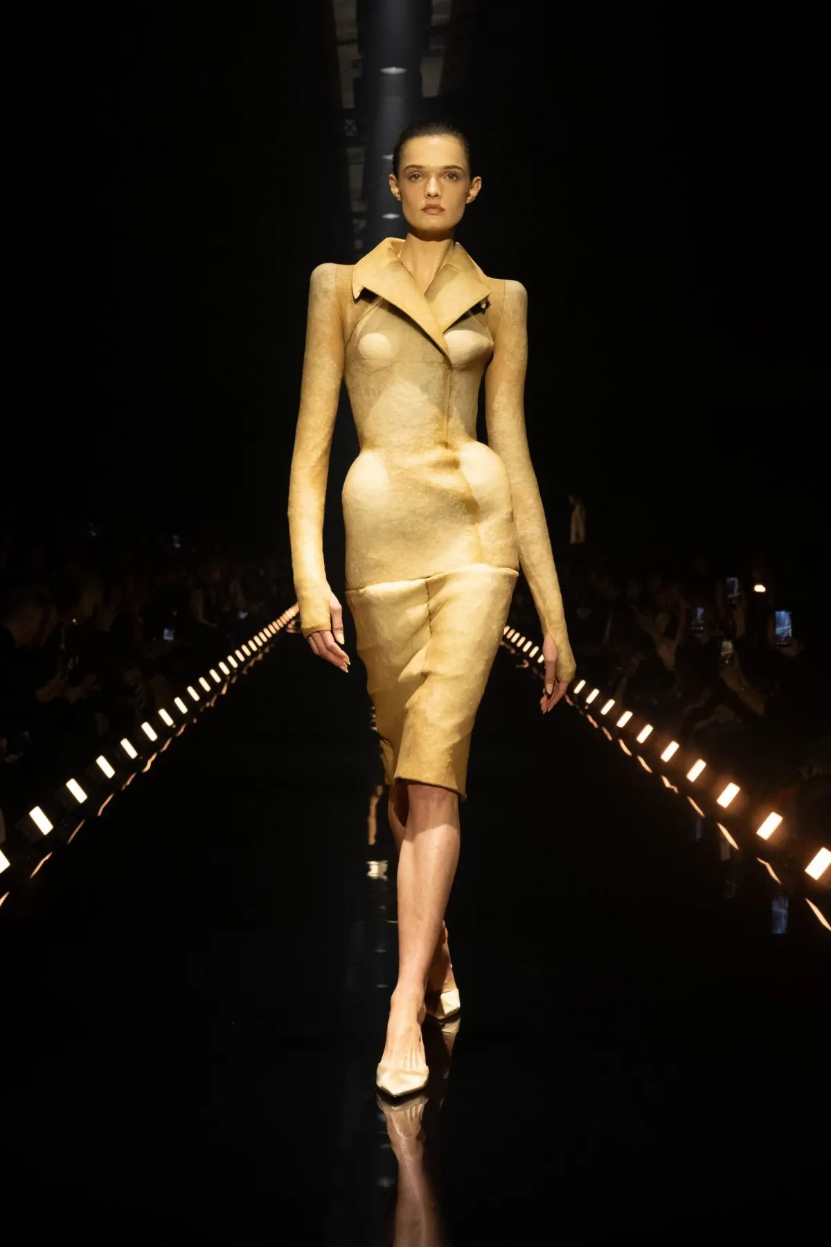 Schiaparelli Thu-Đông 2026 - Paris Fashion Week
