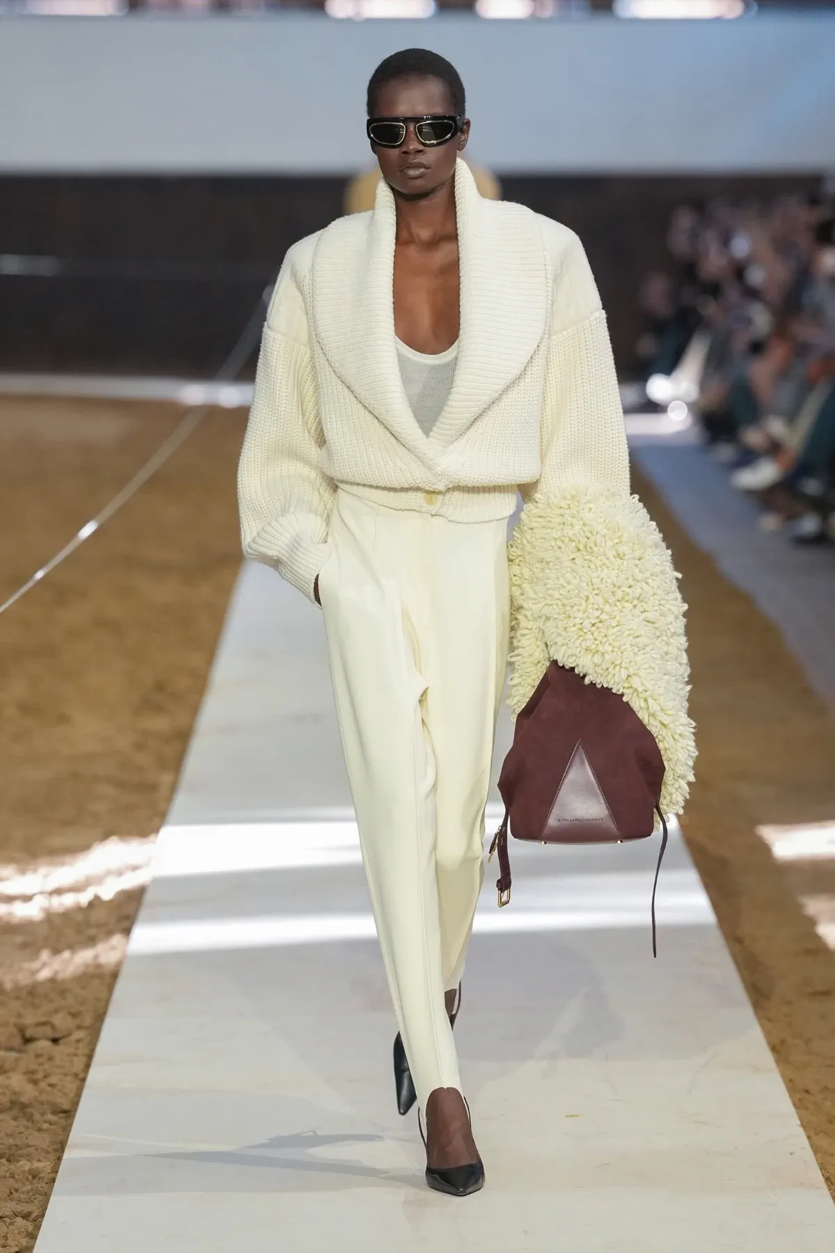 Stella McCartney Thu-Đông 2026 - Paris Fashion Week