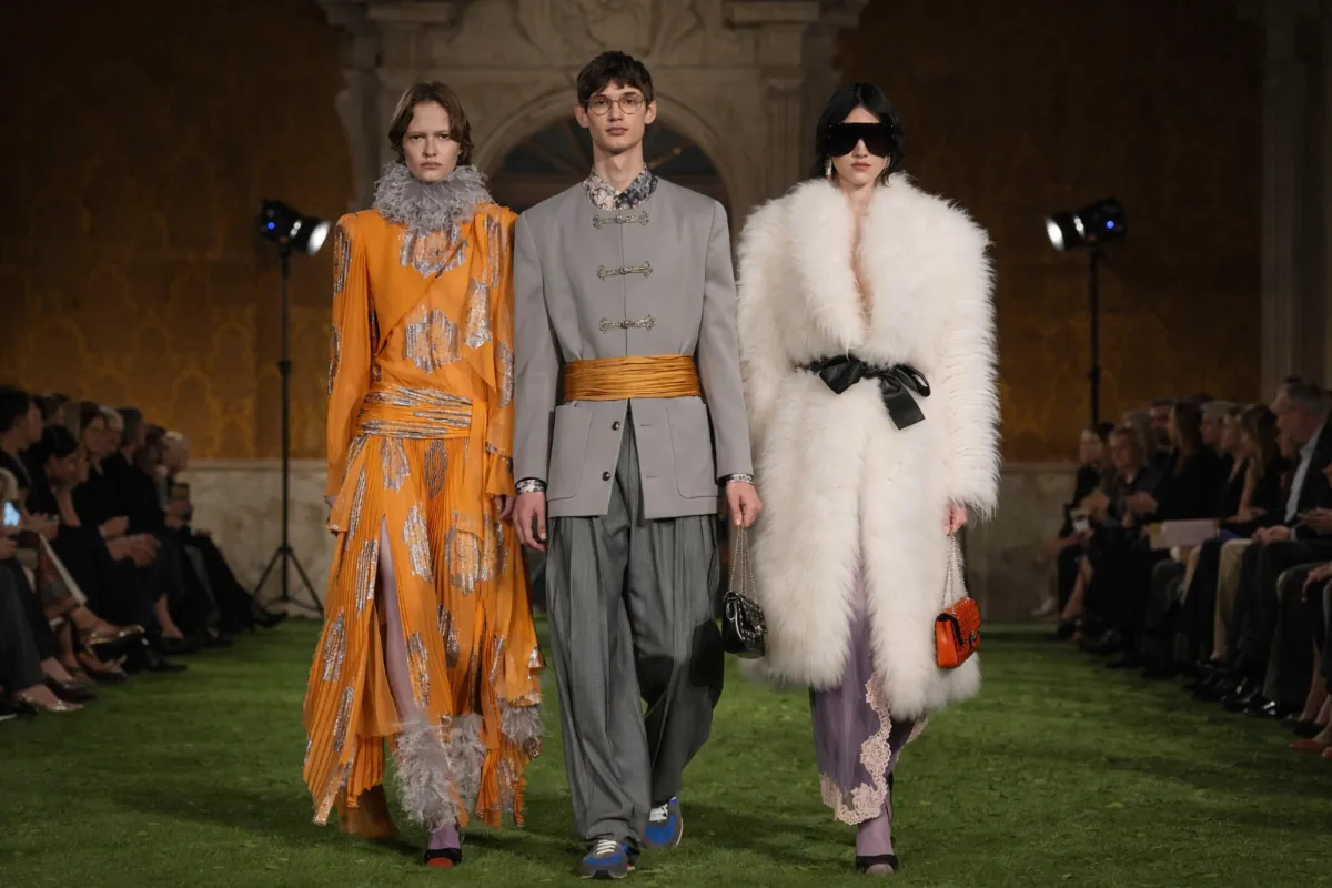 Valentino Thu-Đông 2026