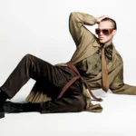 VMan Xuân/Hè 2026: Matthew Noszka chụp bởi Luigi & Iango