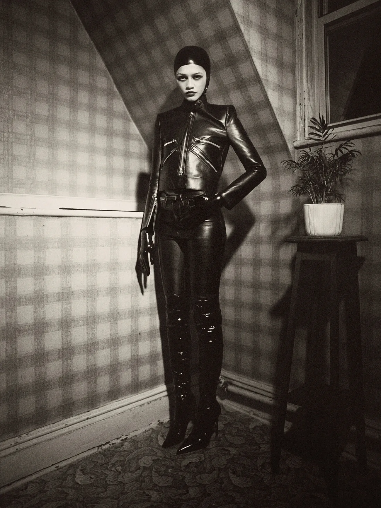 Interview Issue 565: Robert Pattinson và Zendaya chụp bởi Nadia Lee Cohen