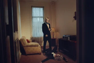 Interview Issue 565: Robert Pattinson và Zendaya chụp bởi Nadia Lee Cohen